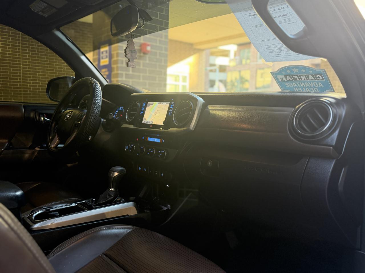 Toyota Tacoma Limited Double Cab V6 6AT 4WD 2016