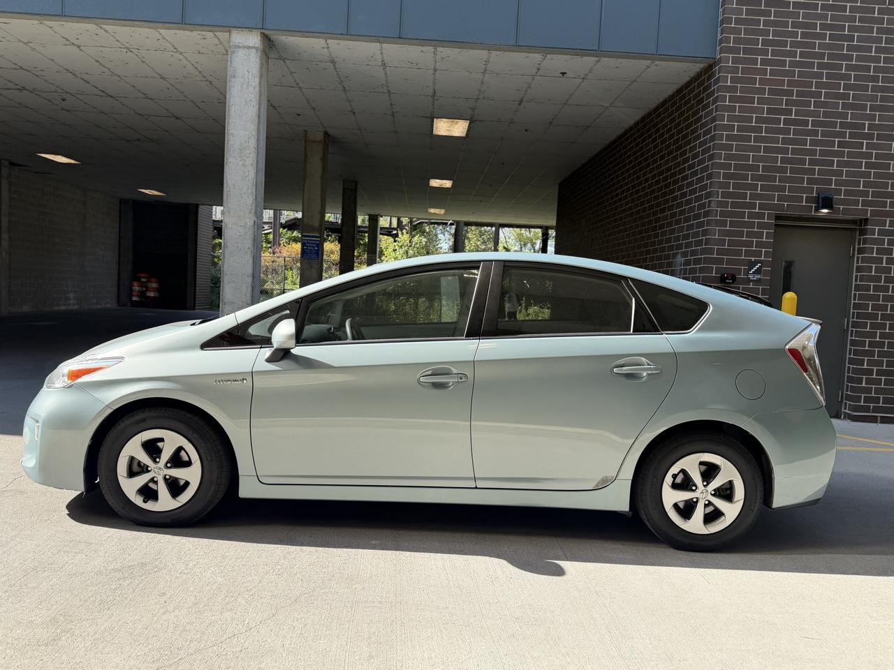 Toyota Prius Four 2015