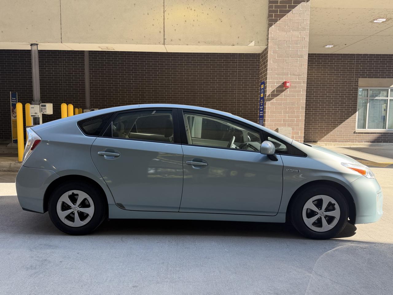 Toyota Prius Four 2015