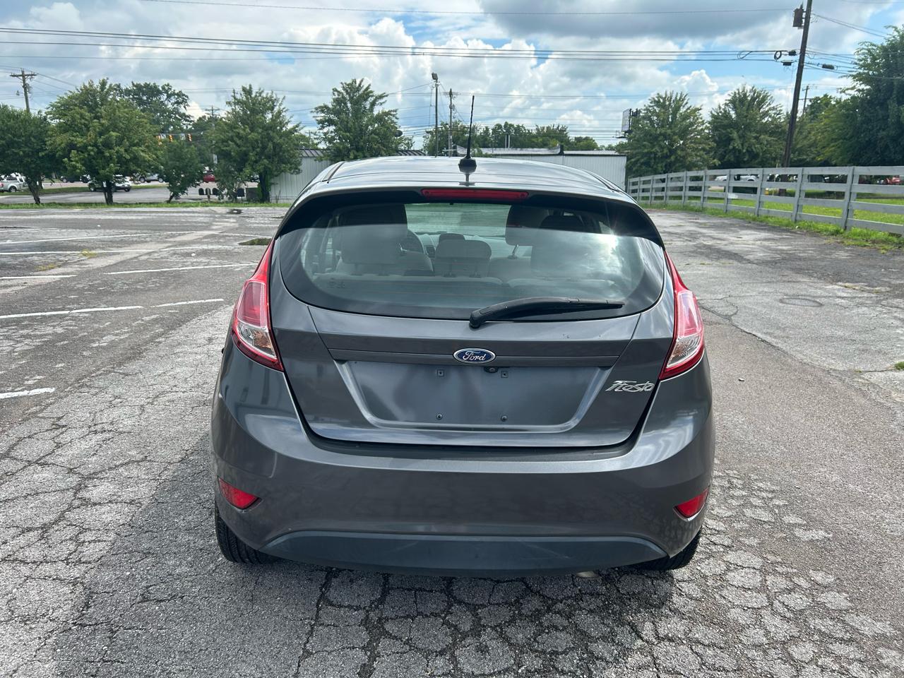 2019 Ford Fiesta SE - Photo 6