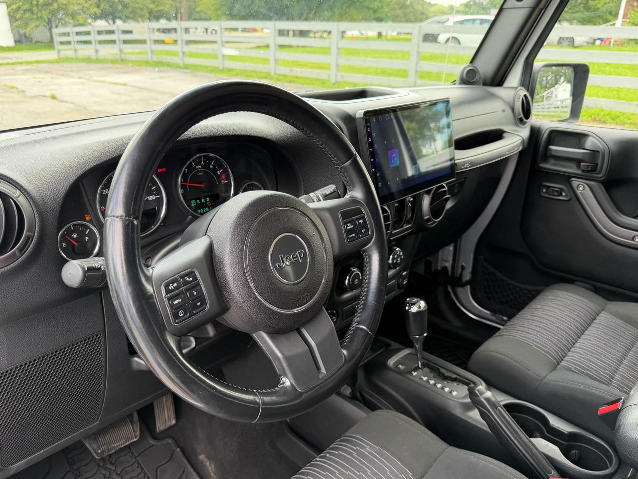 2011 Jeep Wrangler Unlimited Sport - Photo 11