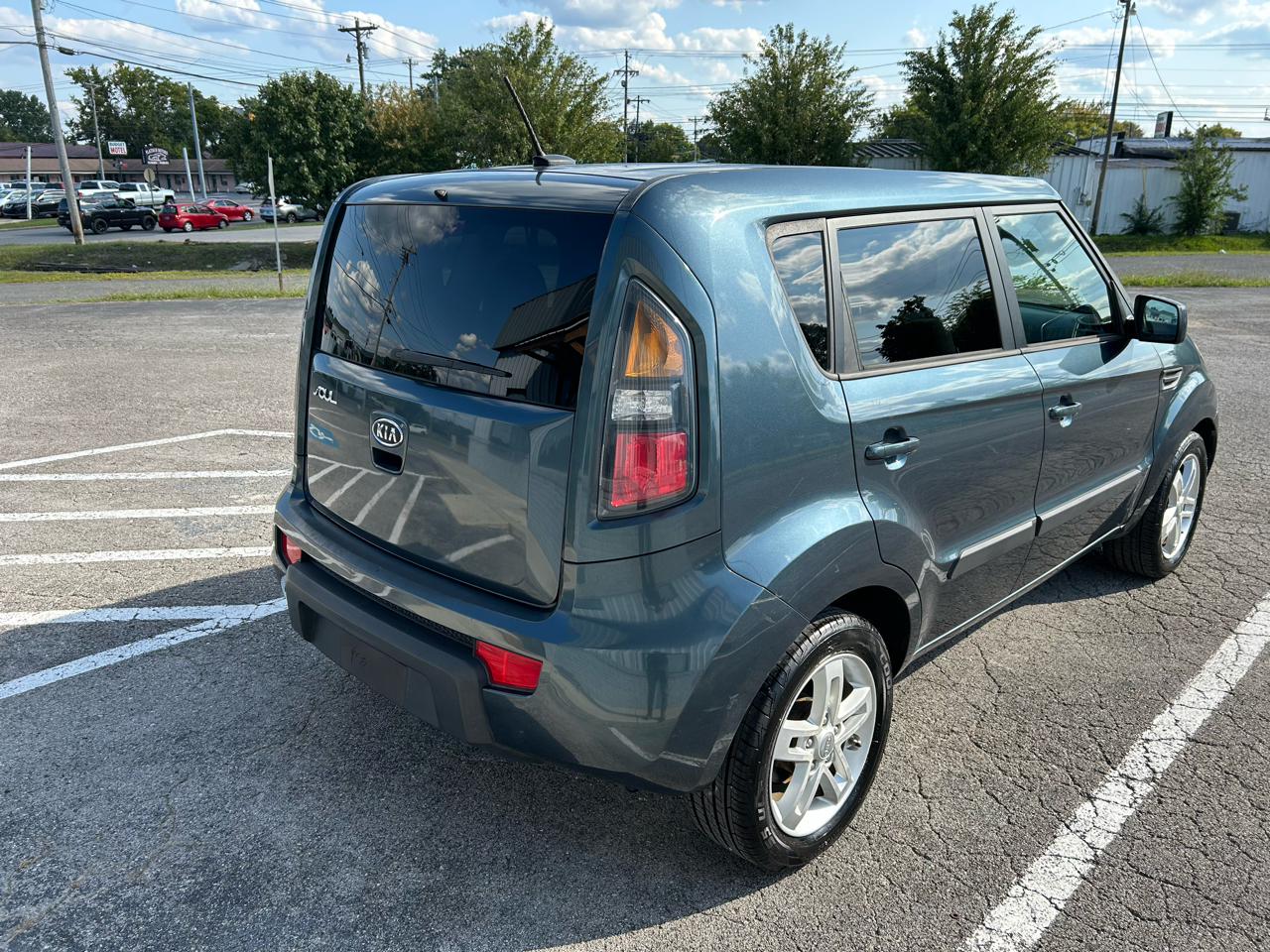 Kia Soul + 2011