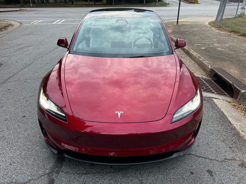 2024 Tesla Model 3 Performance photo 4
