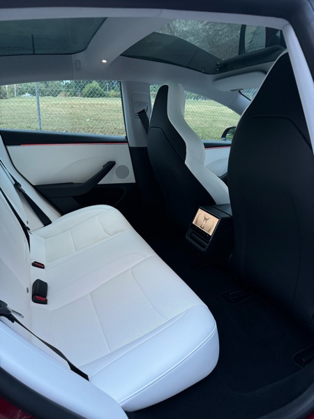 2024 Tesla Model 3 Performance photo 25