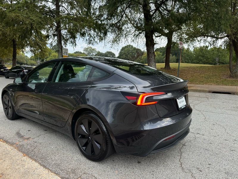2024 Tesla Model 3 Long Range photo 8