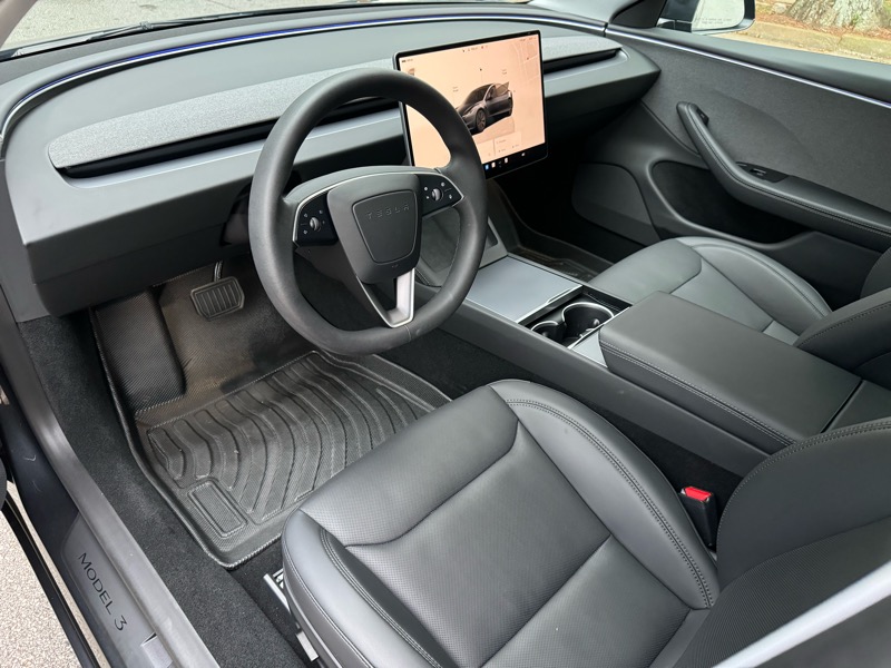 2024 Tesla Model 3 Long Range photo 9