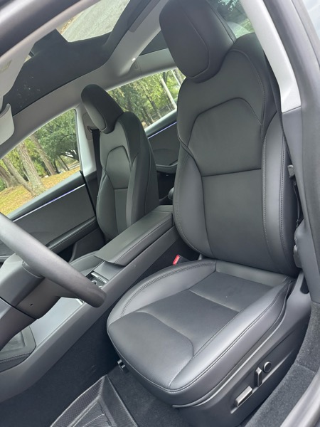 2024 Tesla Model 3 Long Range photo 10