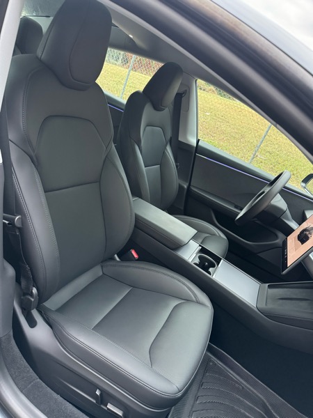 2024 Tesla Model 3 Long Range photo 17