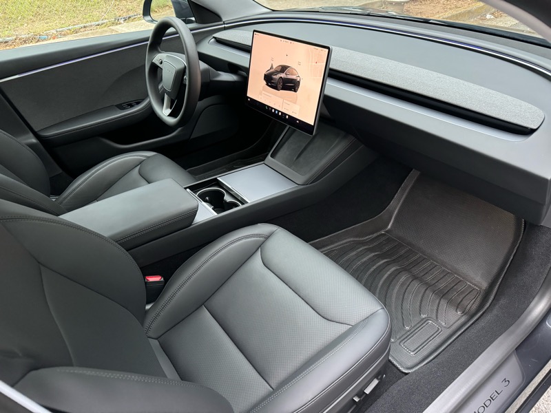 2024 Tesla Model 3 Long Range photo 18