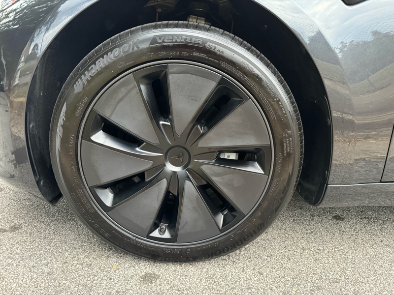 2024 Tesla Model 3 Long Range photo 26