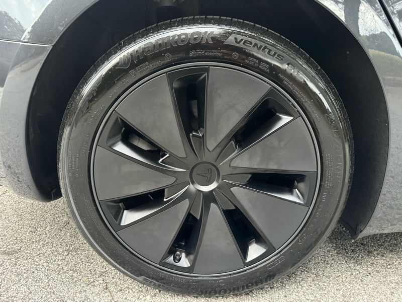 2024 Tesla Model 3 Long Range photo 28