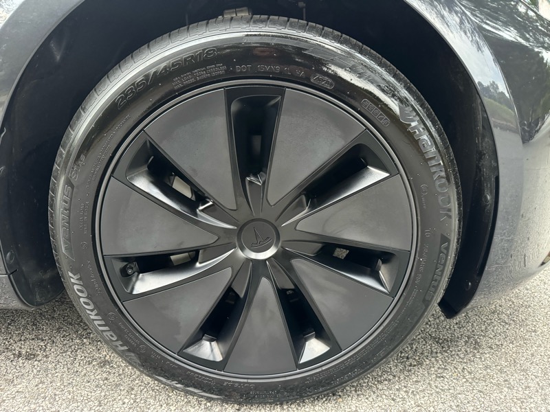 2024 Tesla Model 3 Long Range photo 29
