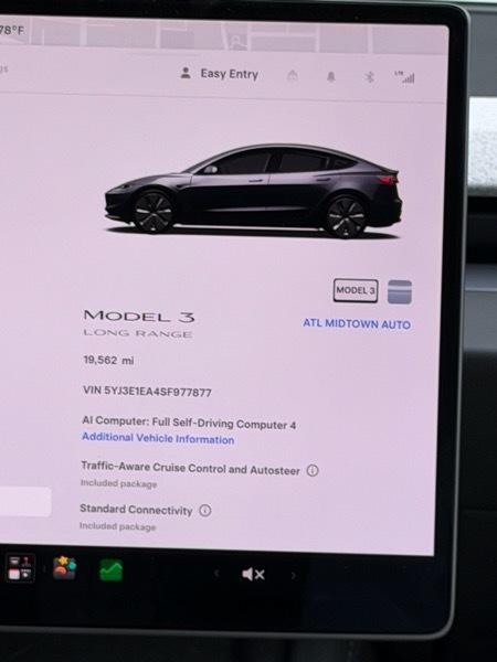 Tesla Model 3 photo 5