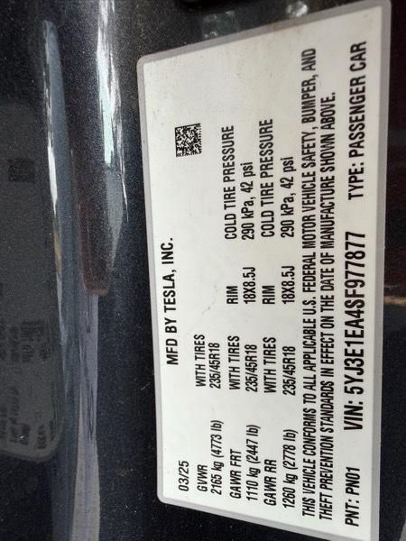 Tesla Model 3 photo 36