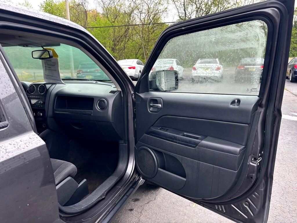 Jeep Patriot Sport 2WD 2017 Jeep Patriot Sport 2WD 2017
