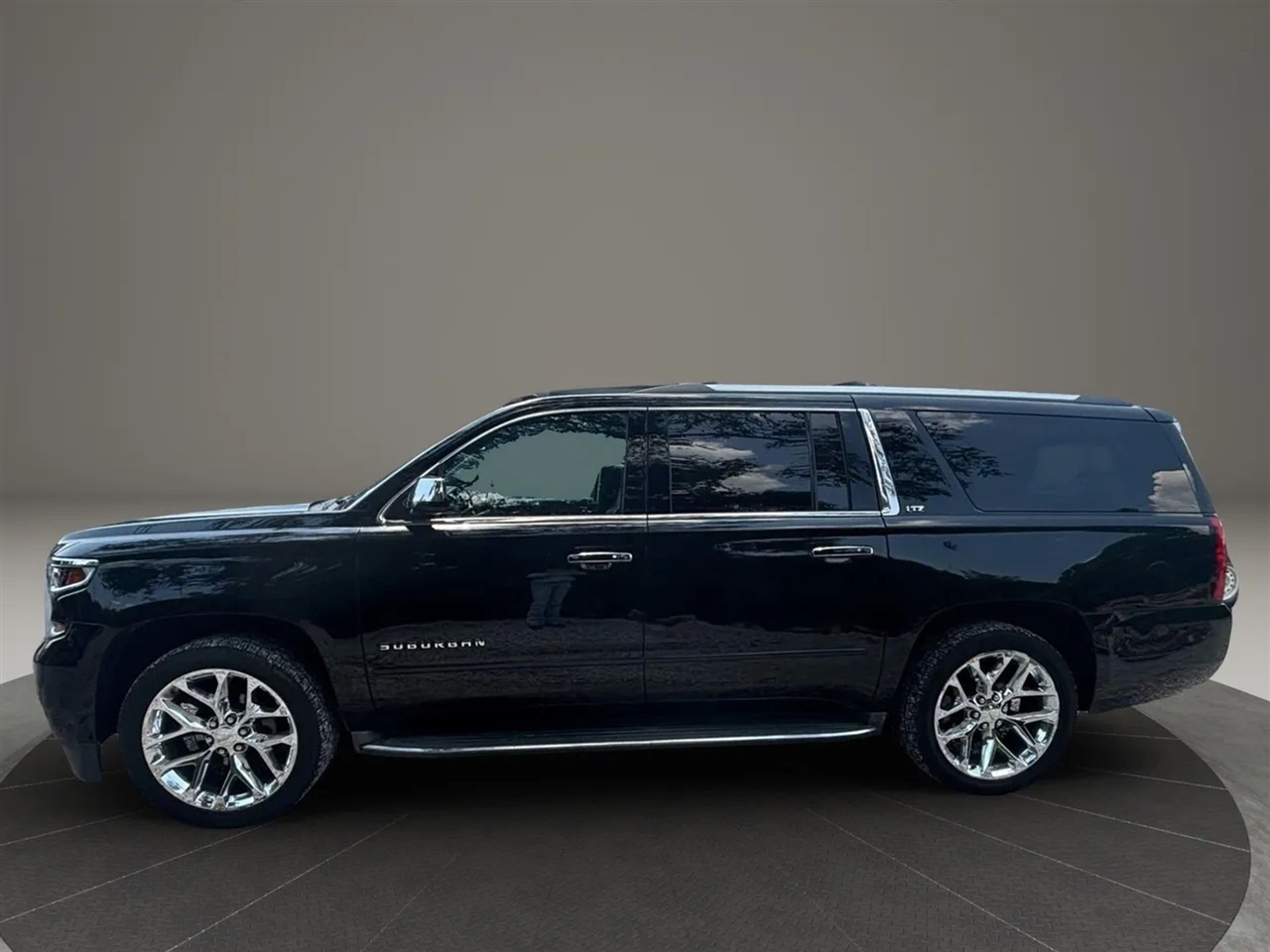 2016 Chevrolet Suburban LTZ's photo