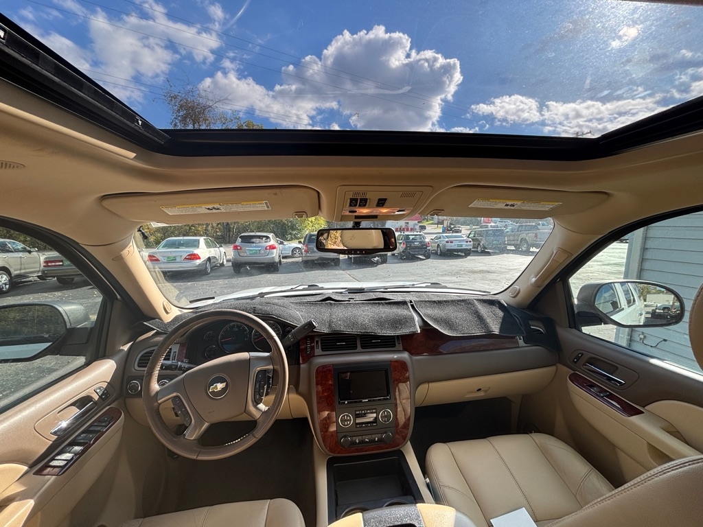 Chevrolet Suburban LT 2500 4WD 2012 Chevrolet Suburban LT 2500 4WD 2012