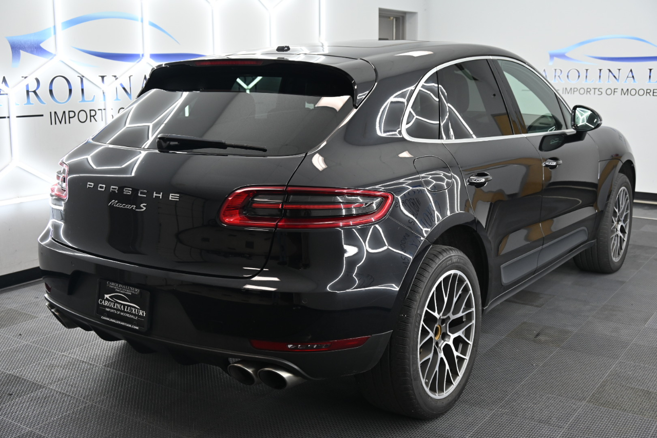 2016 Porsche Macan S photo 3