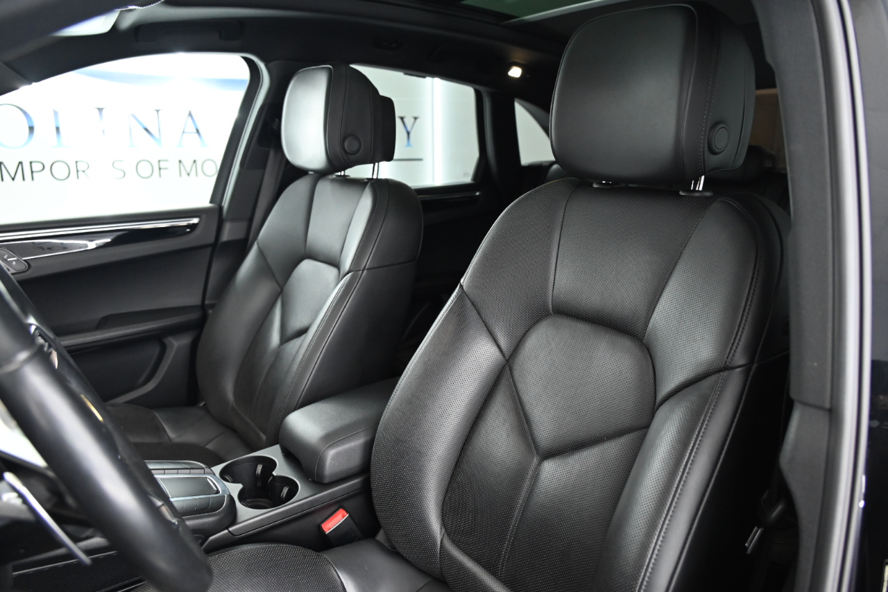 2016 Porsche Macan S photo 13