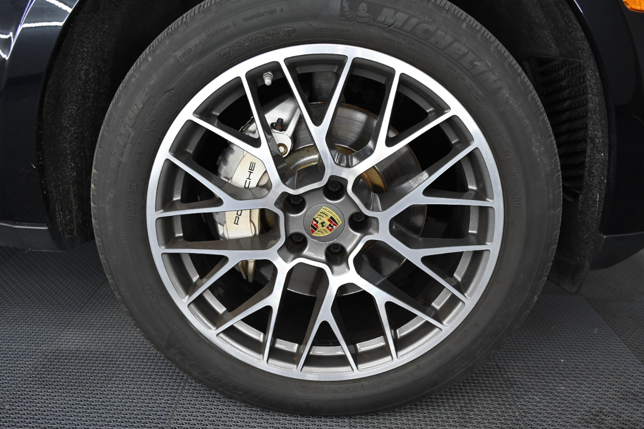 2016 Porsche Macan S photo 39