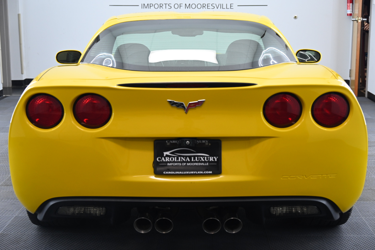 2009 Chevrolet Corvette LT1 photo 2