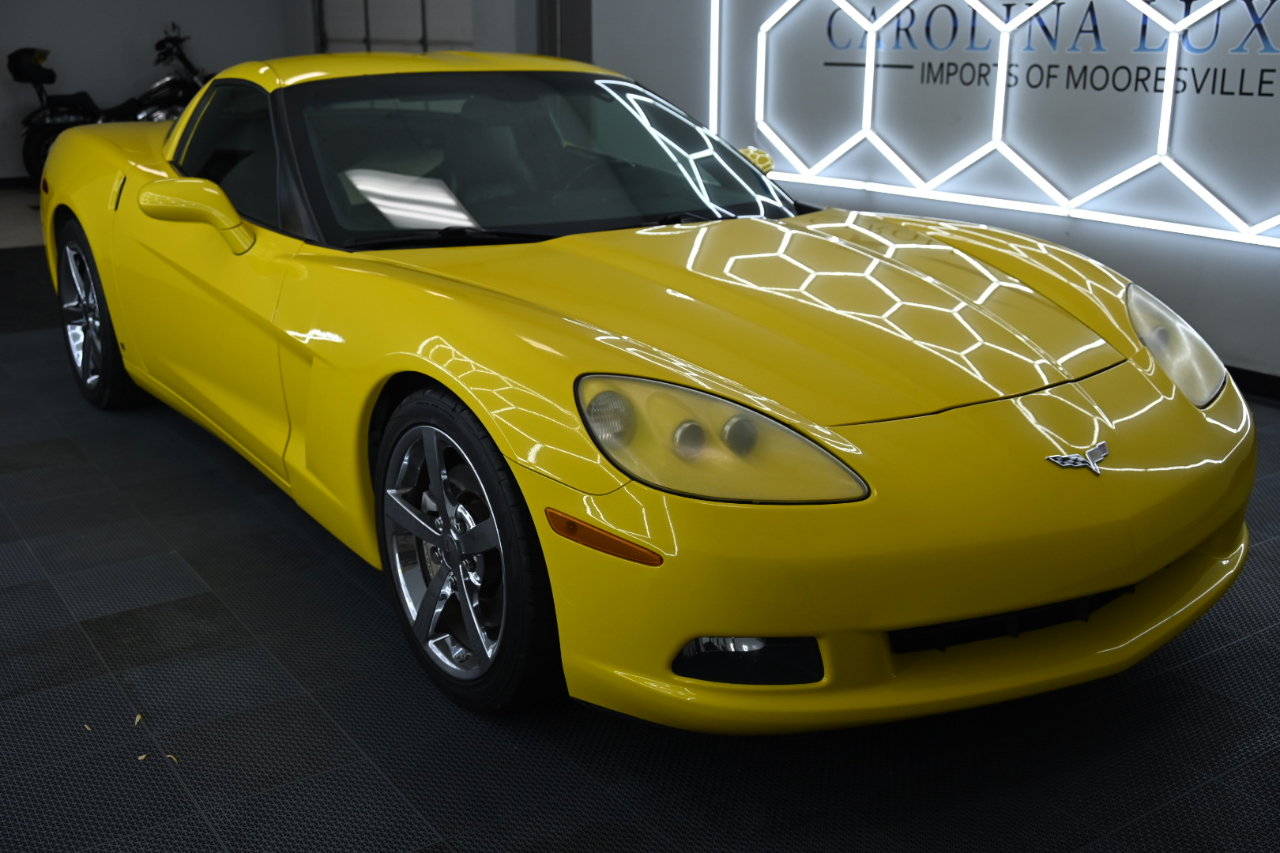 2009 Chevrolet Corvette LT1 photo 4