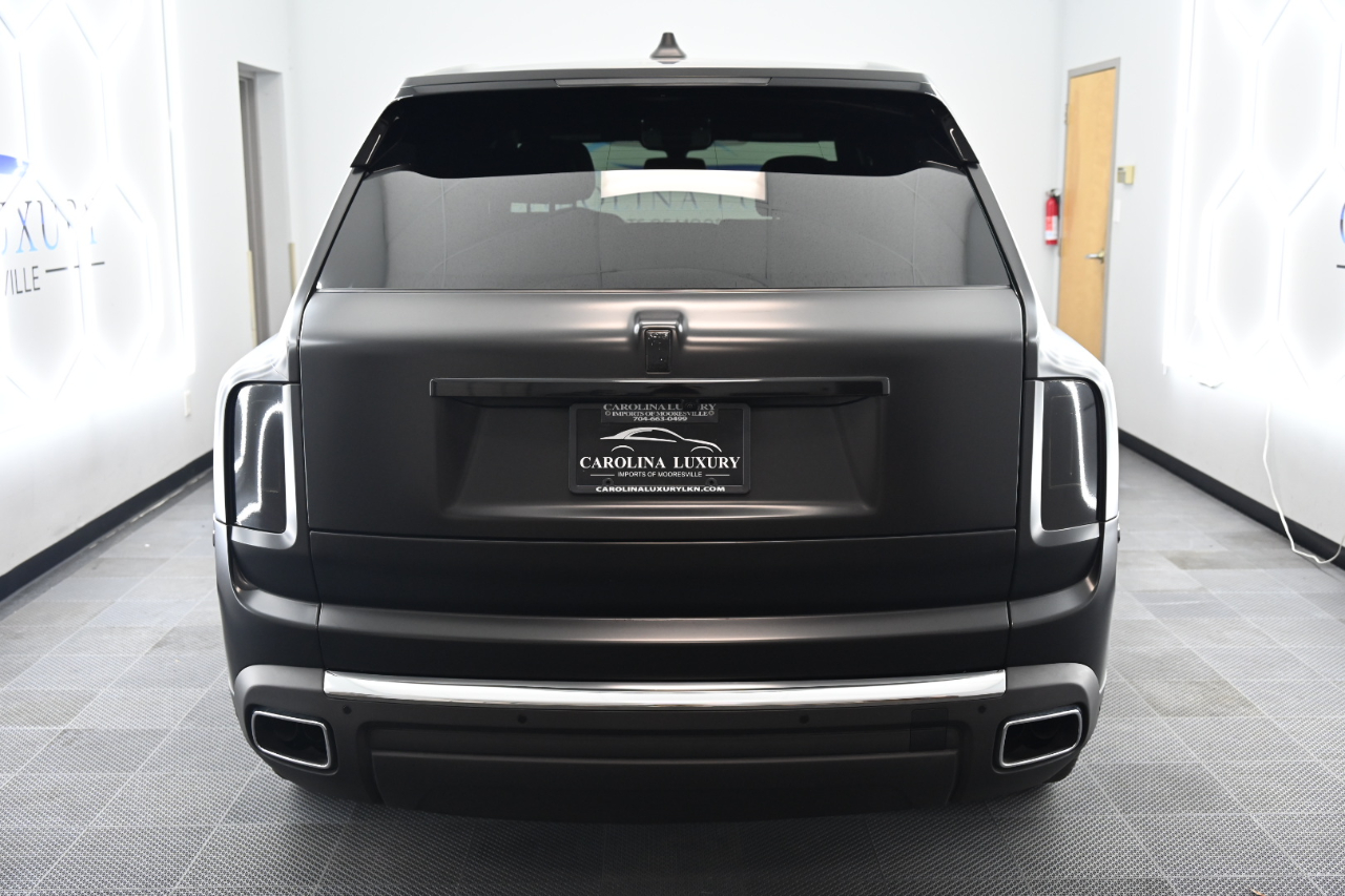 2023 Rolls Royce Cullinan RR31 photo 2