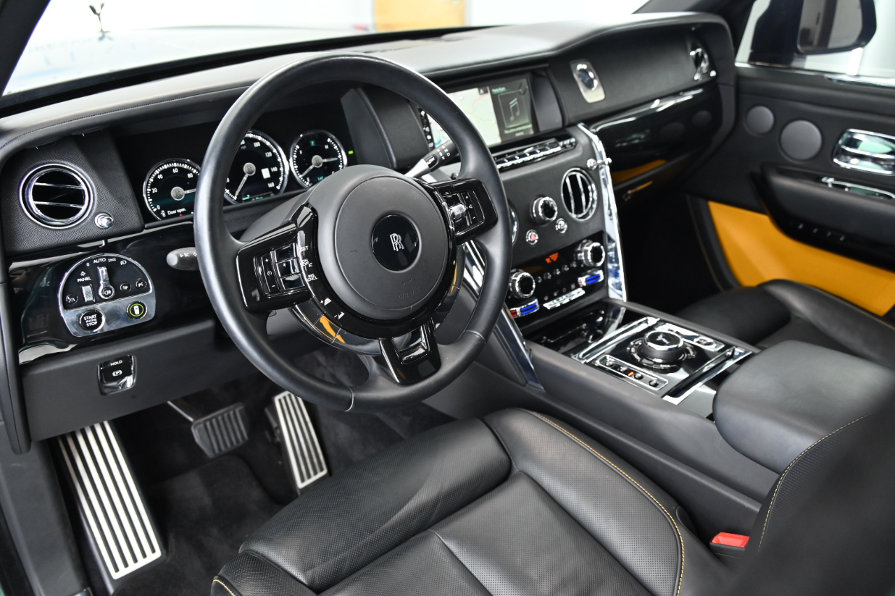 2023 Rolls Royce Cullinan RR31 photo 18