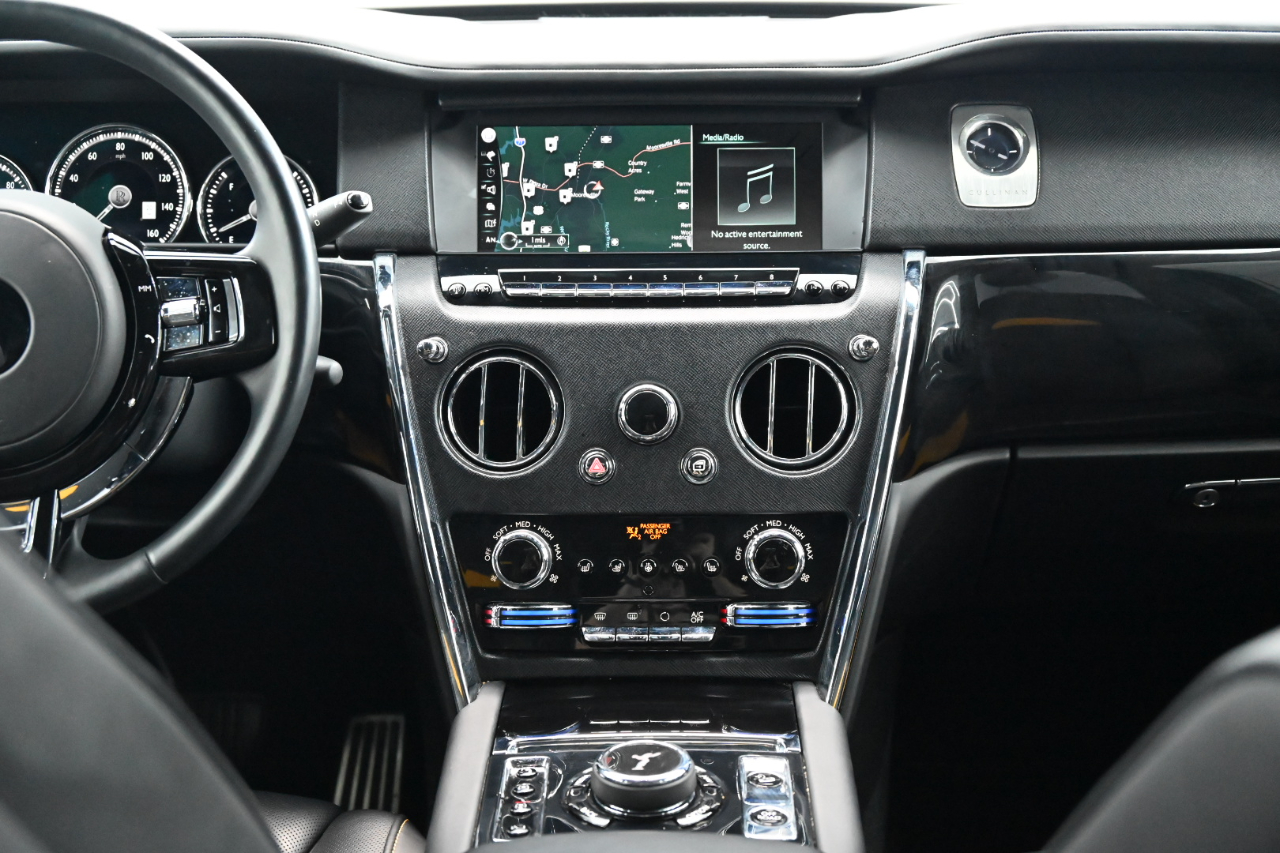 2023 Rolls Royce Cullinan RR31 photo 23