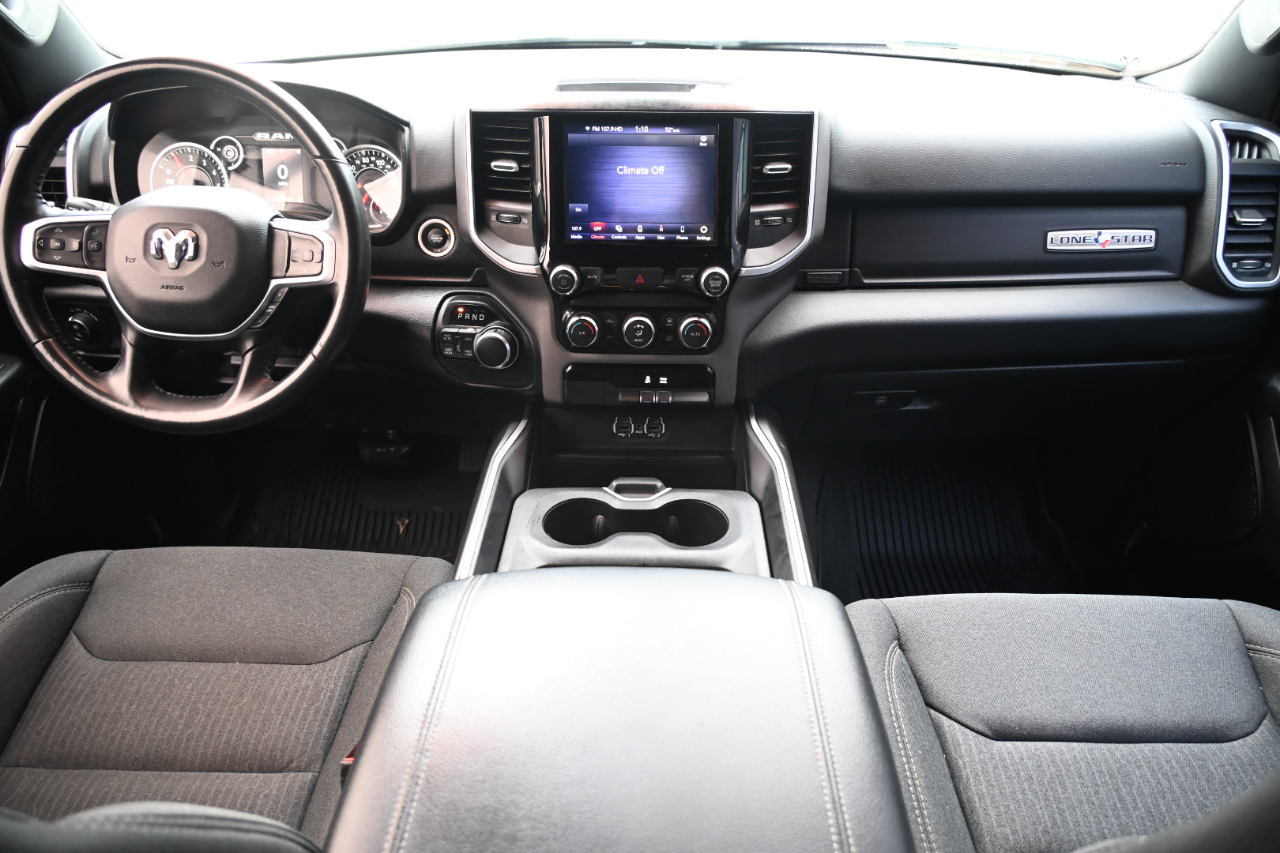 RAM 1500 Big Horn Crew Cab SWB 4WD 2021 RAM 1500 Big Horn Crew Cab SWB 4WD 2021