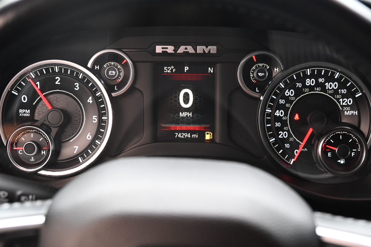 RAM 1500 Big Horn Crew Cab SWB 4WD 2021 RAM 1500 Big Horn Crew Cab SWB 4WD 2021