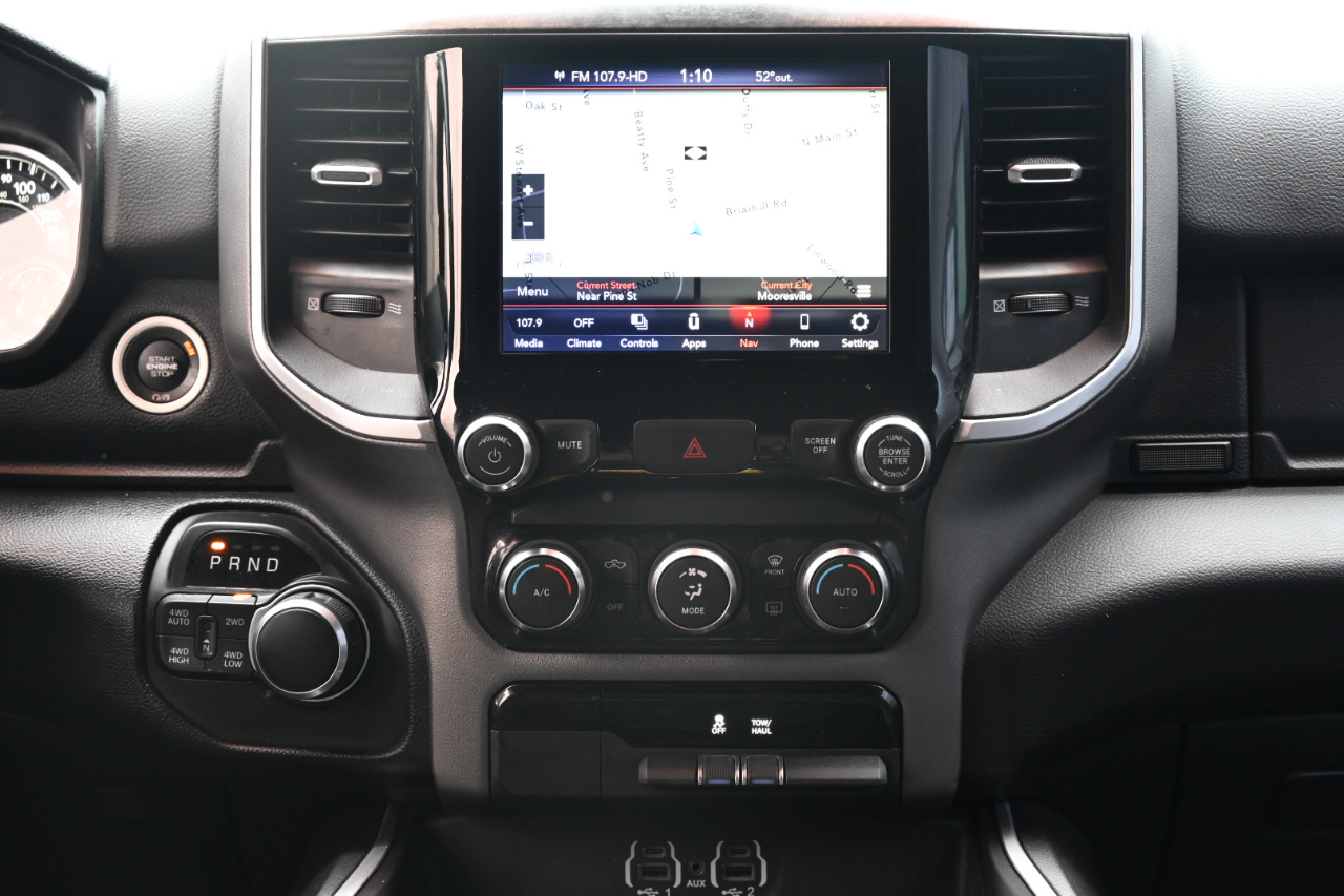 RAM 1500 Big Horn Crew Cab SWB 4WD 2021 RAM 1500 Big Horn Crew Cab SWB 4WD 2021