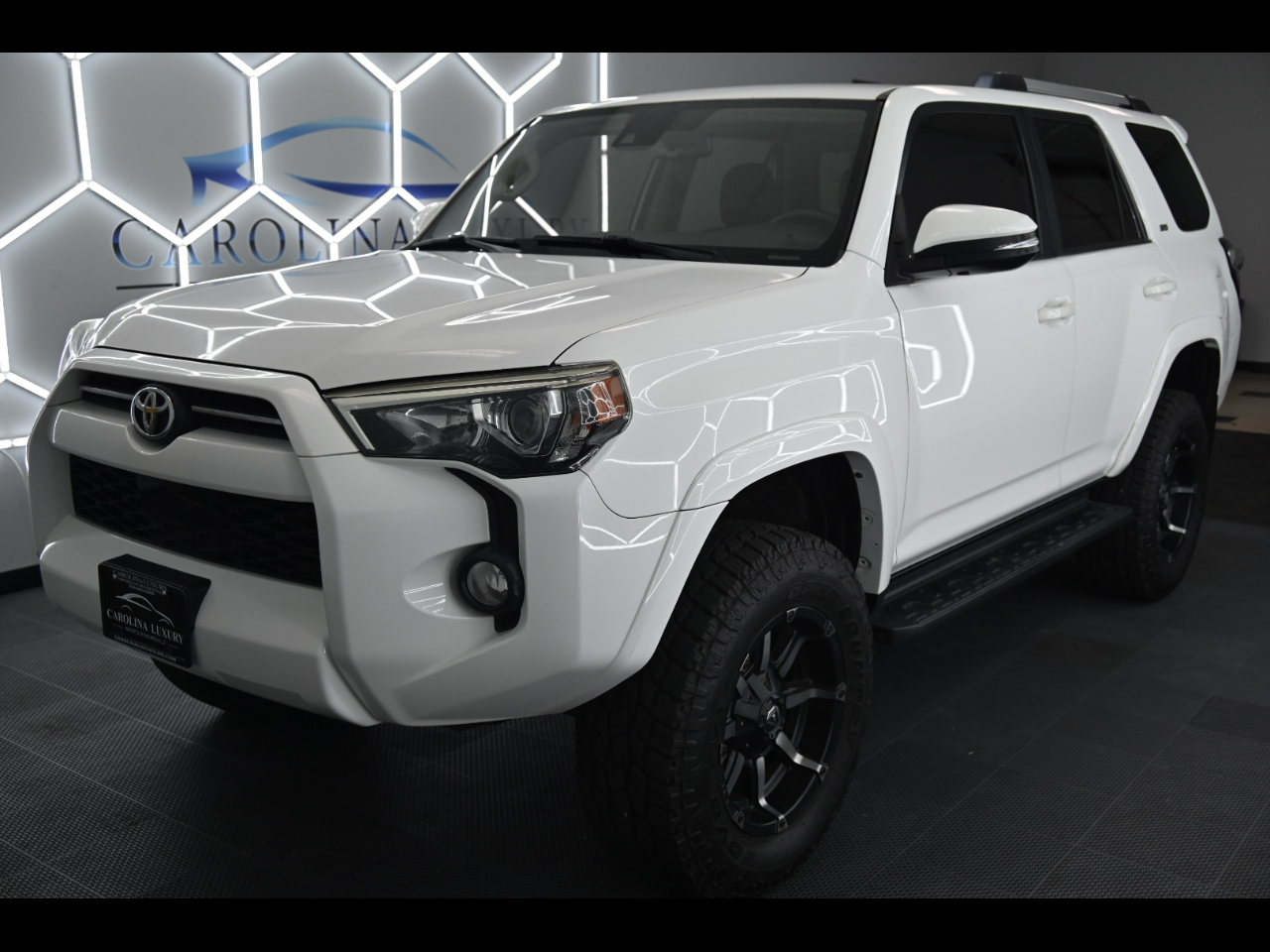 2020 Toyota 4Runner SR5 Premium's photo