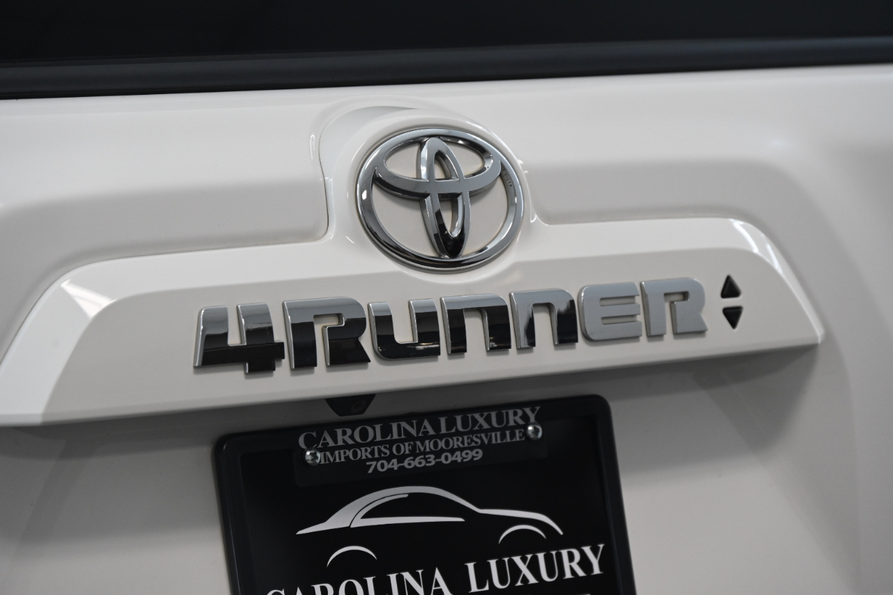 Toyota 4Runner SR5 4WD 2020