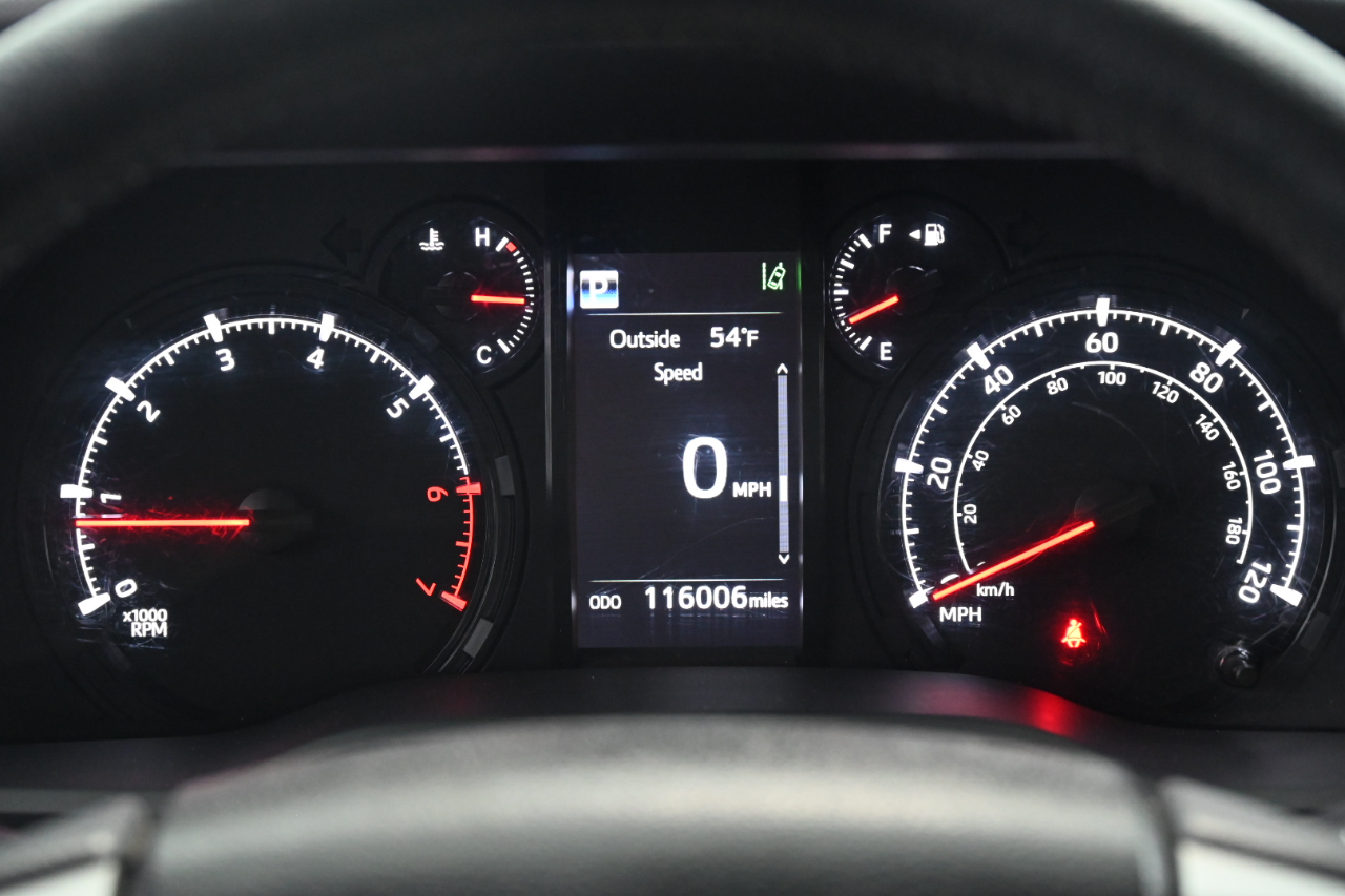 Toyota 4Runner SR5 4WD 2020