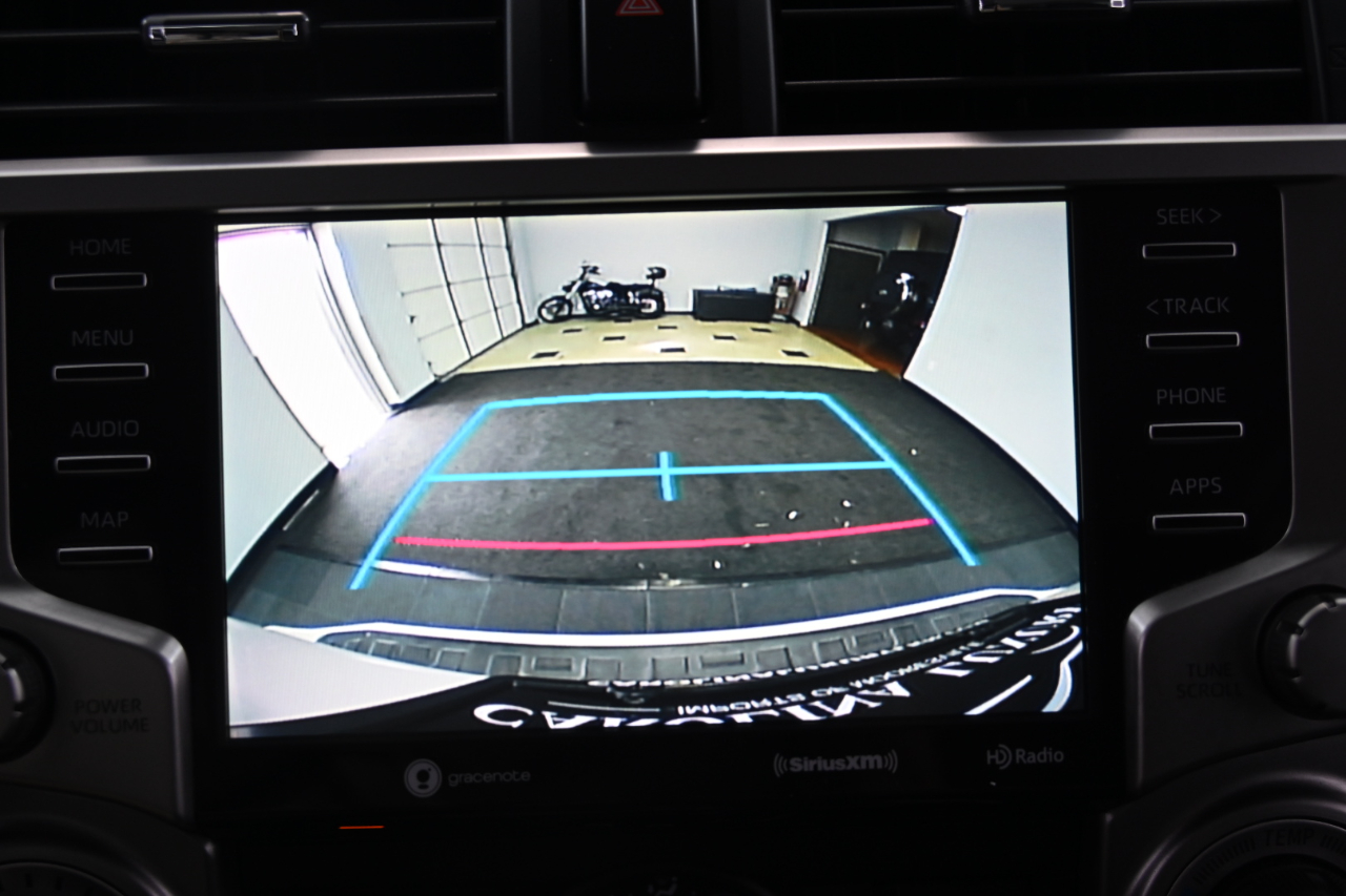 Toyota 4Runner SR5 4WD 2020