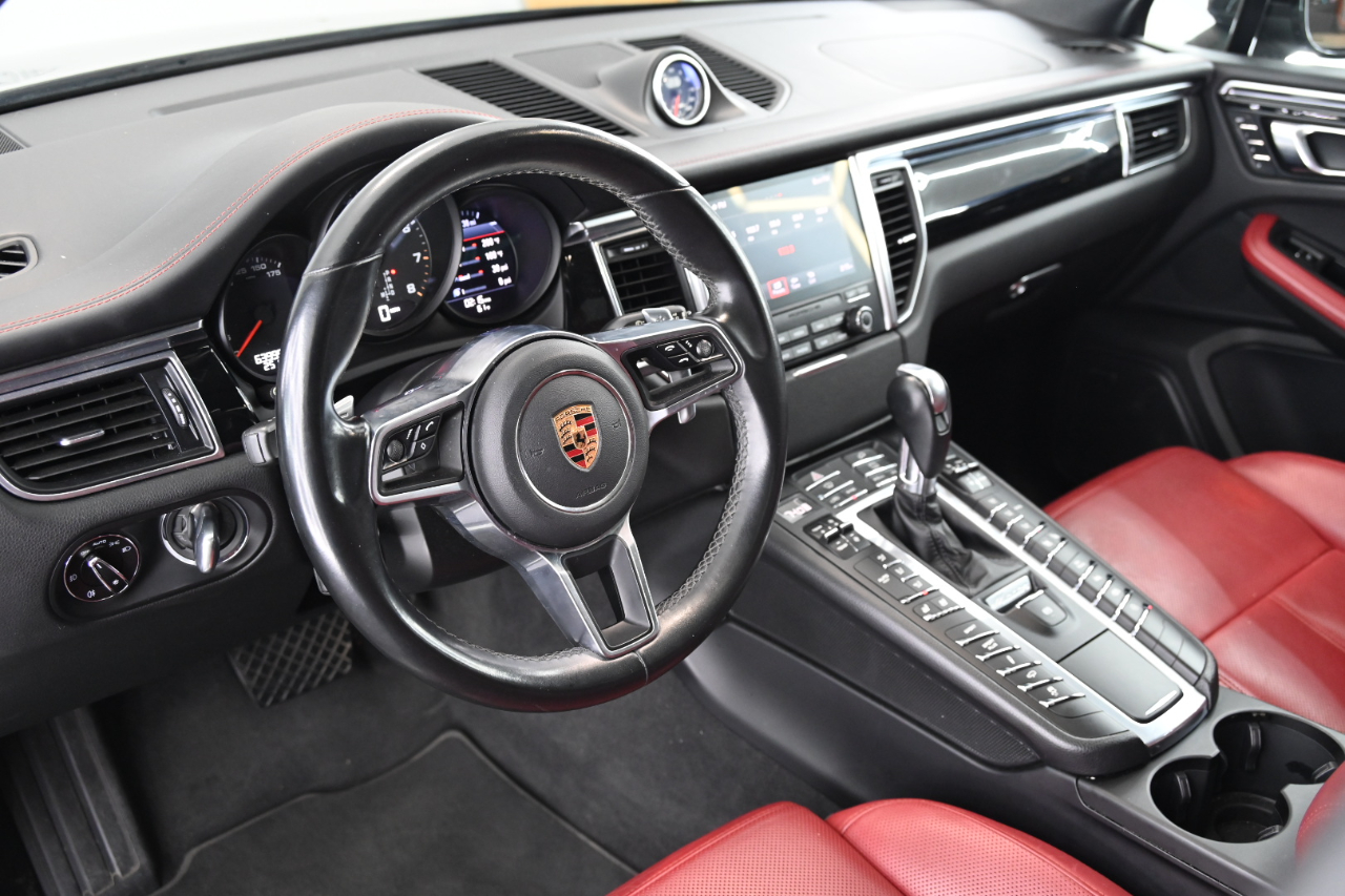 Porsche Macan GTS 2018