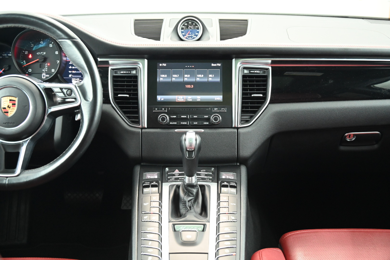 Porsche Macan GTS 2018