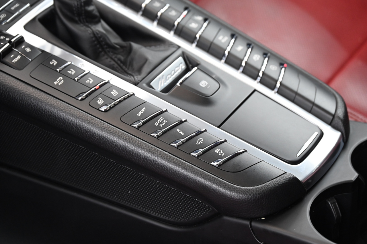 Porsche Macan GTS 2018