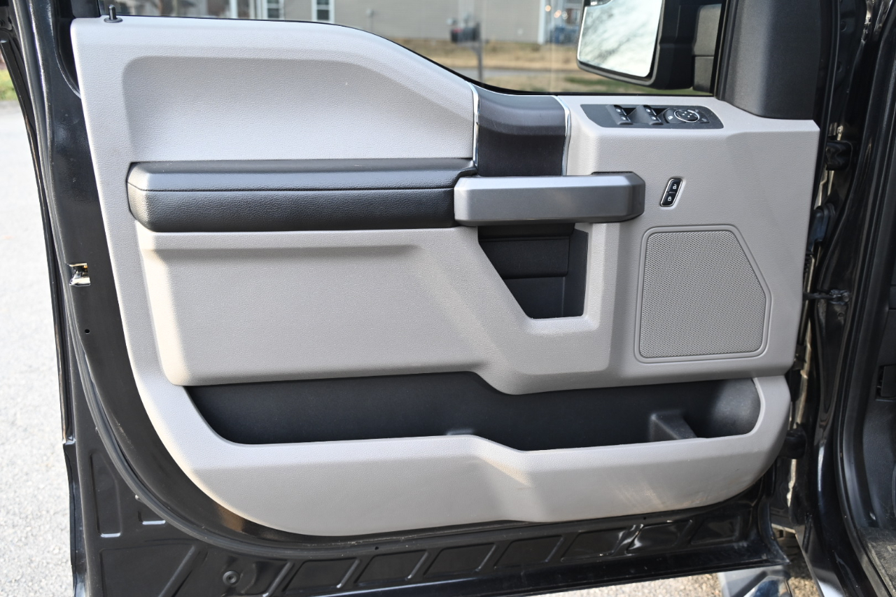 Ford F-150 XLT SuperCrew 5.5-ft. Bed 4WD 2015