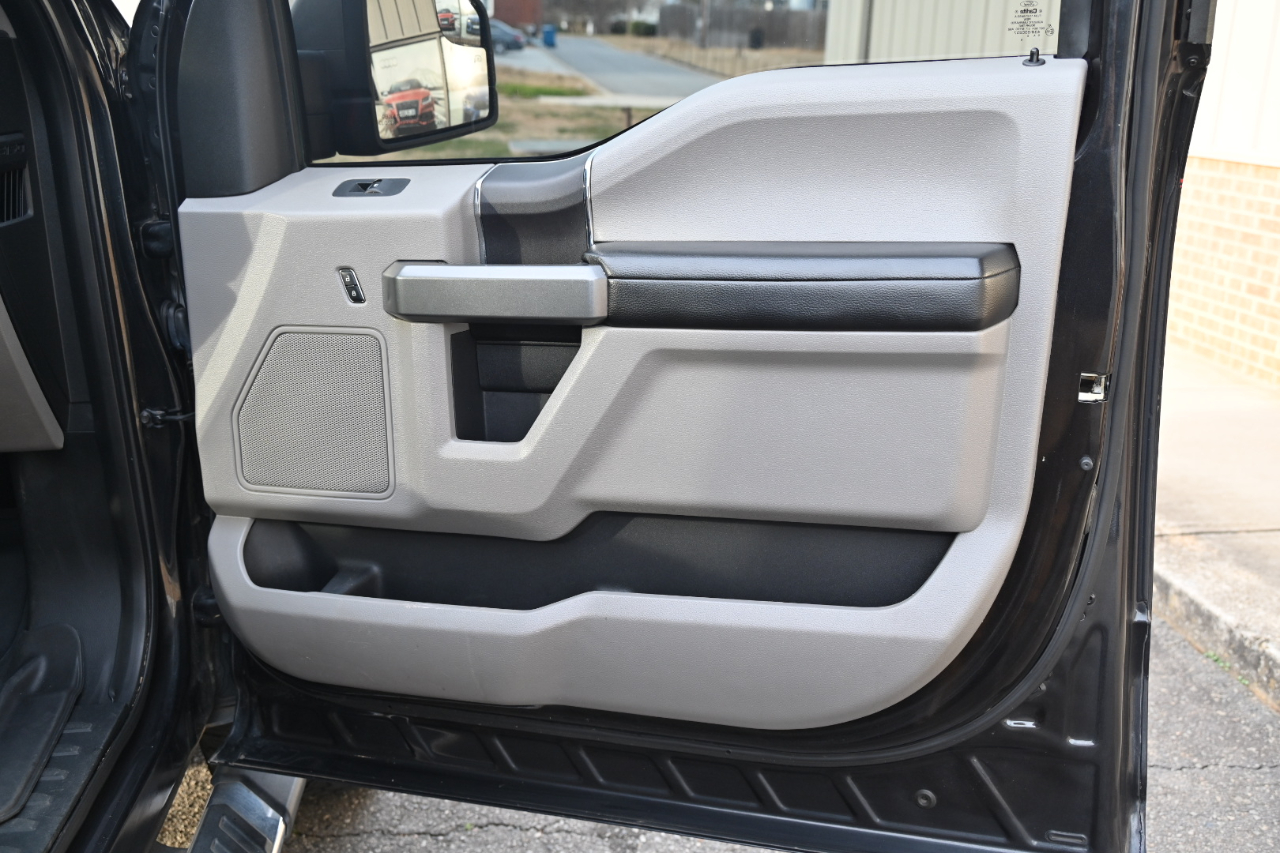 Ford F-150 XLT SuperCrew 5.5-ft. Bed 4WD 2015