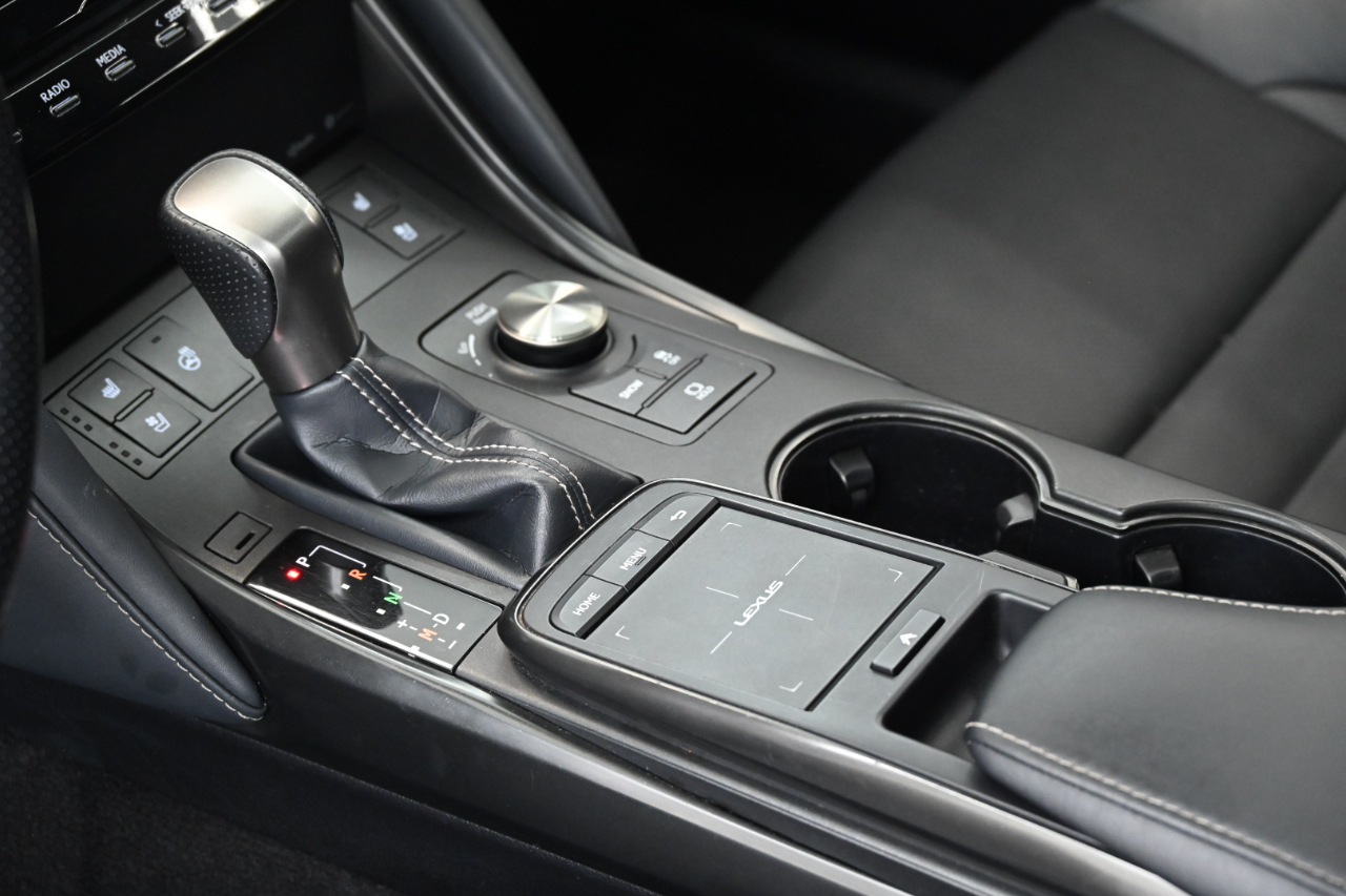 Lexus IS F SPORT 350 RWD 2021