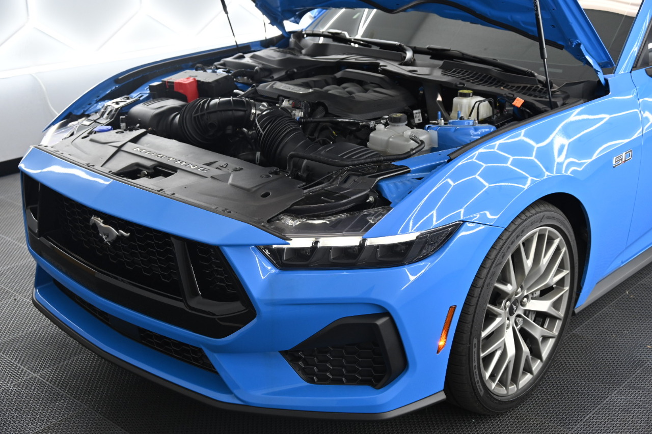 Ford Mustang GT Premium Coupe 2025