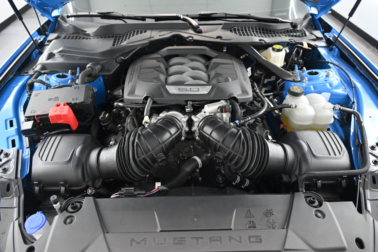 Ford Mustang GT Premium Coupe 2025