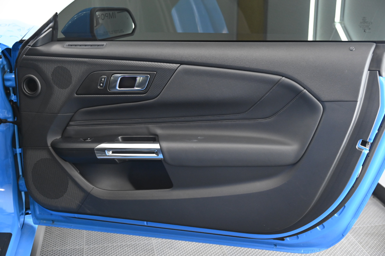 Ford Mustang GT Premium Coupe 2025