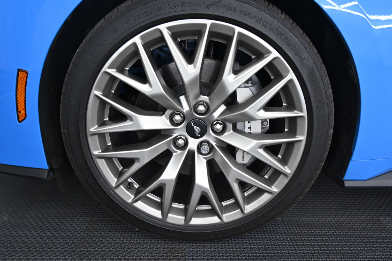 Ford Mustang GT Premium Coupe 2025