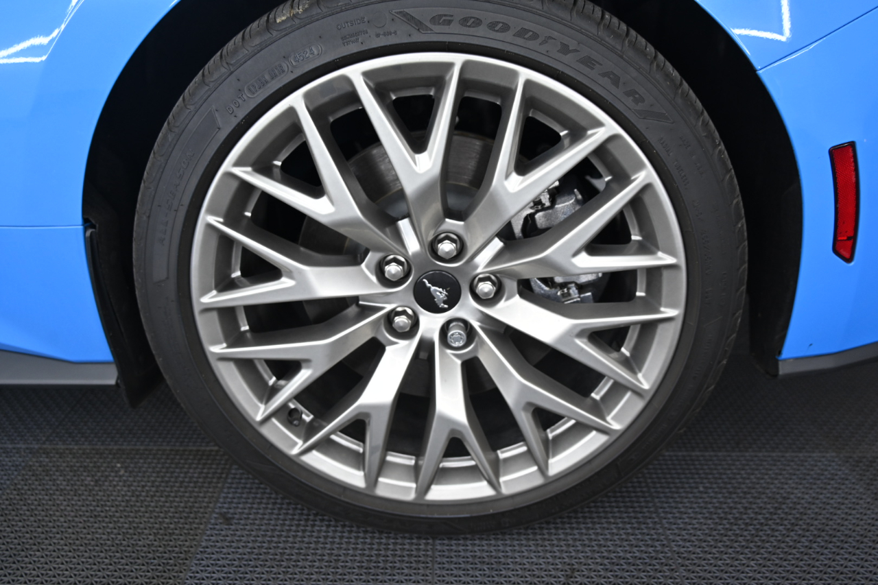 Ford Mustang GT Premium Coupe 2025