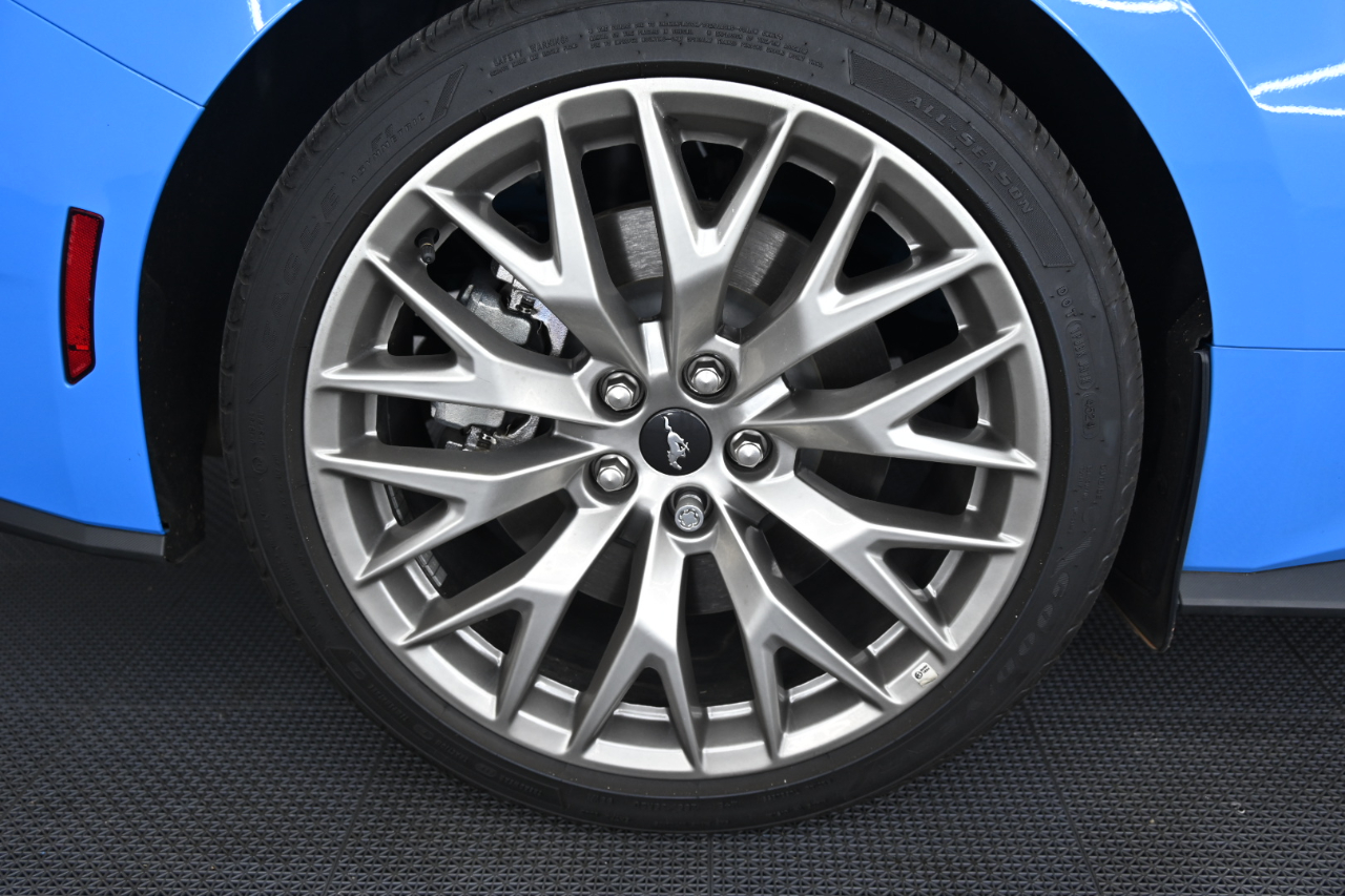 Ford Mustang GT Premium Coupe 2025