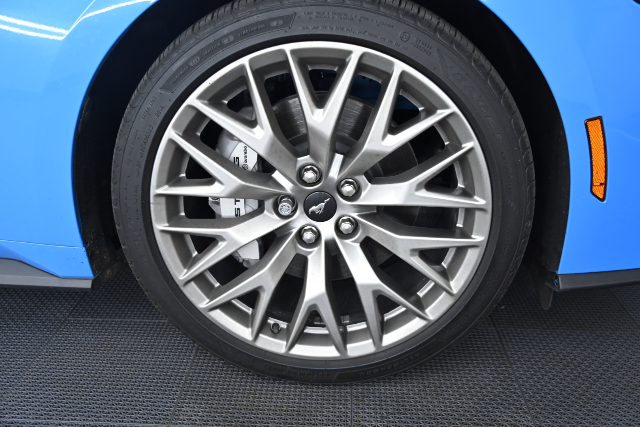 Ford Mustang GT Premium Coupe 2025