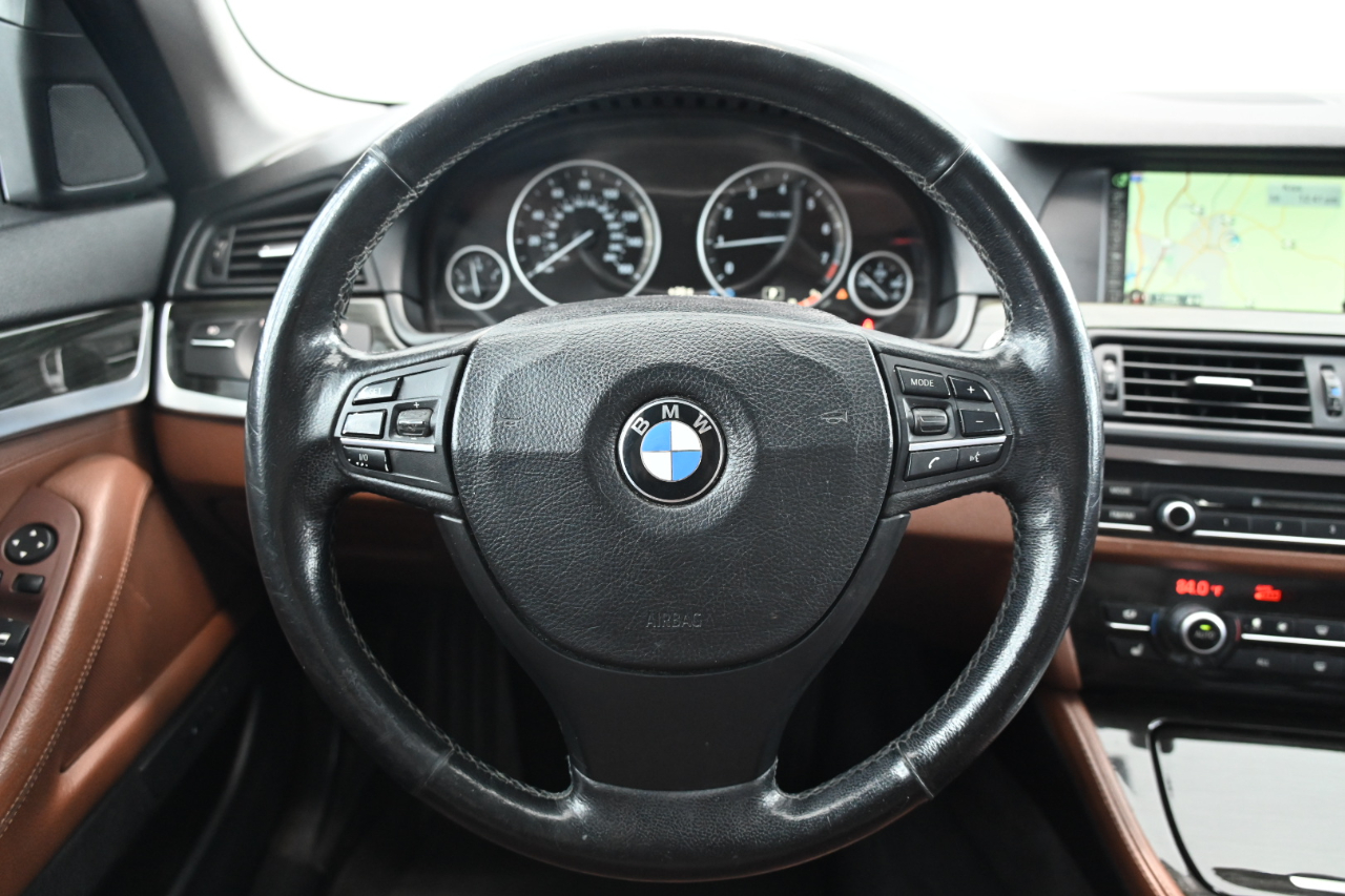 BMW 5-Series 528i xDrive 2013
